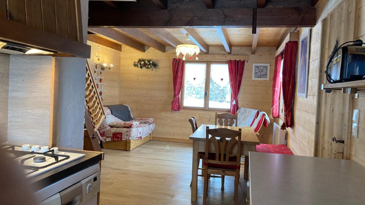 Chalets Savoie Les Chalets D'Heidi Notre-Dame-de-Bellecombe Exterior foto